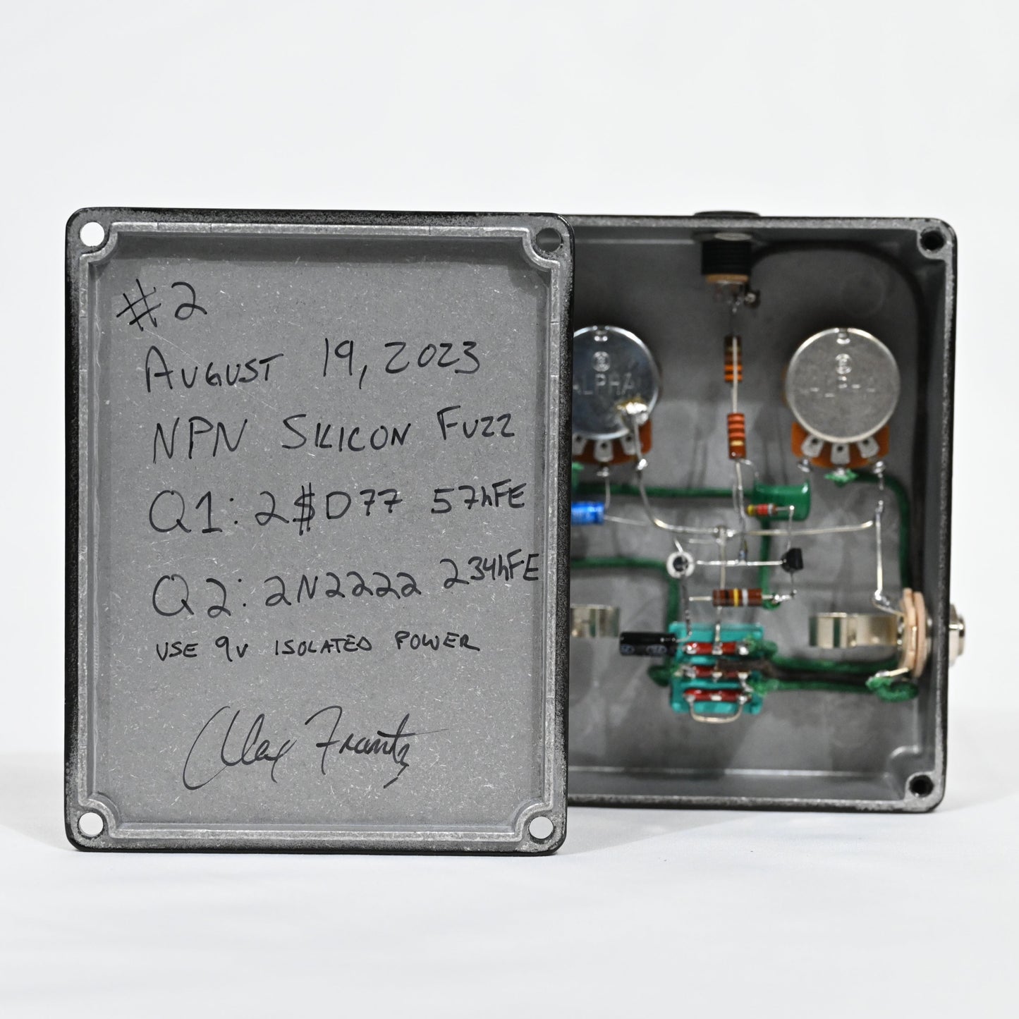 əˈlo͞osiv №2 - Silicon Fuzz - Point-to-Point (p2p)