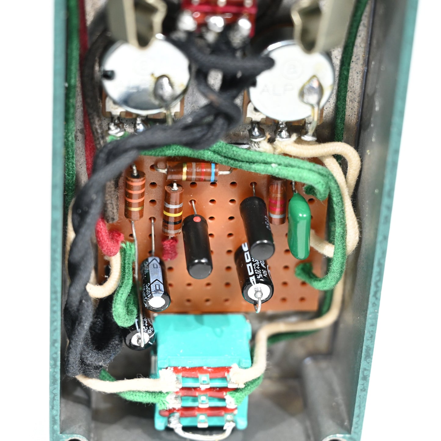 əˈlo͞osiv №8 - Germanium Fuzz - Point-to-Point (p2p)